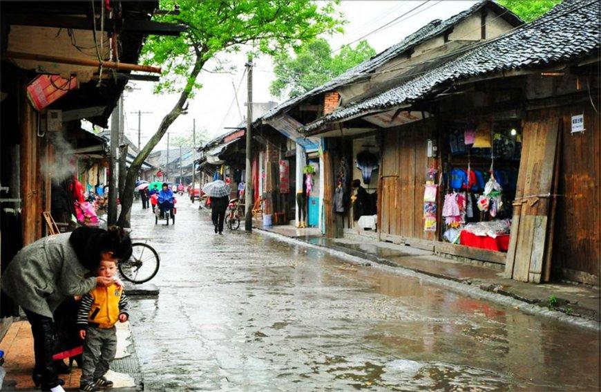 家门口“赶大集” 生活更“米”好